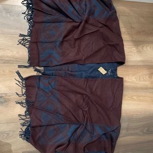 Brand new reversible quilted Shaw/poncho